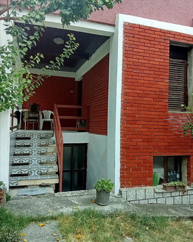 Се продава куќа во Припор