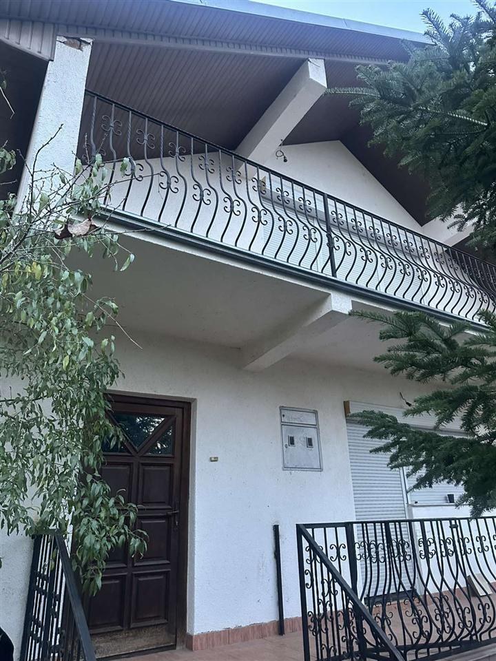 Се продава куќа во Нерези