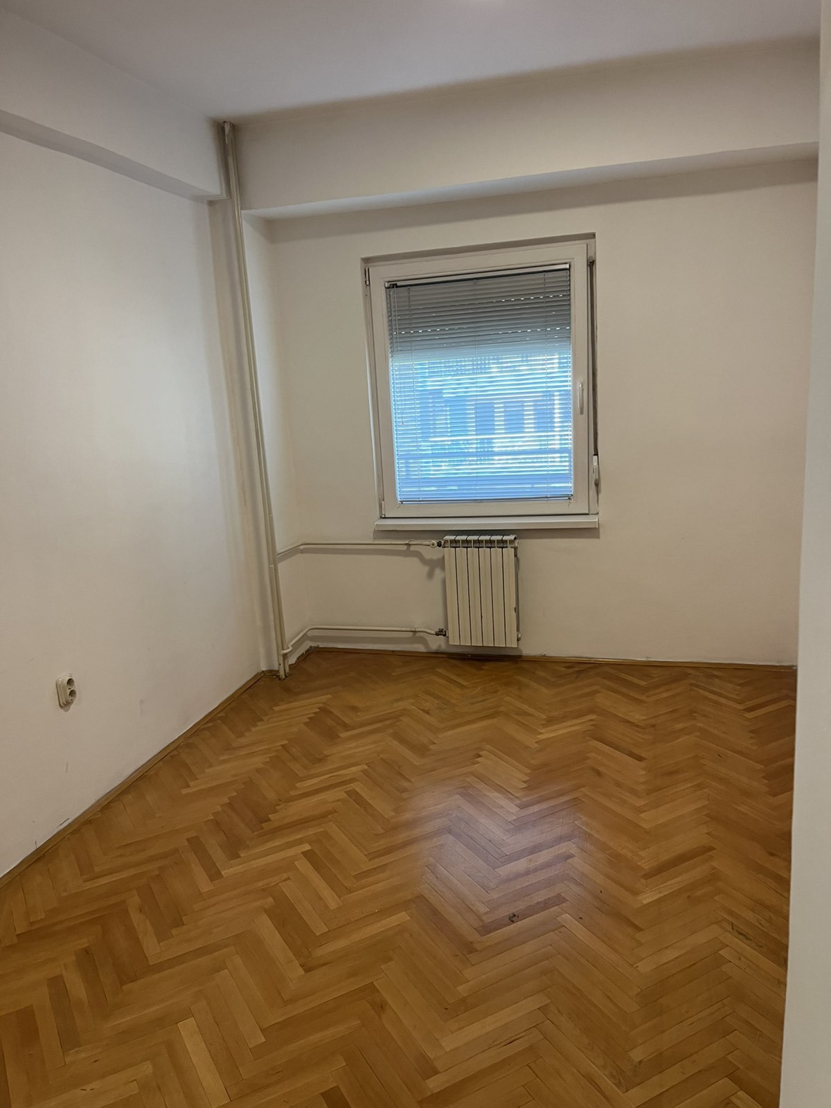 Се продава стан во Аеродром