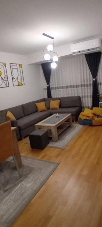 Се продава 2 собен стан во Ново Лисиче